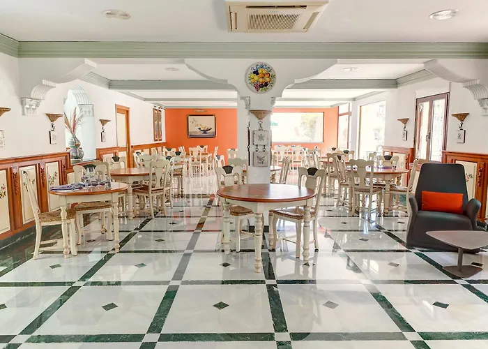 Rosa Hotel 3*